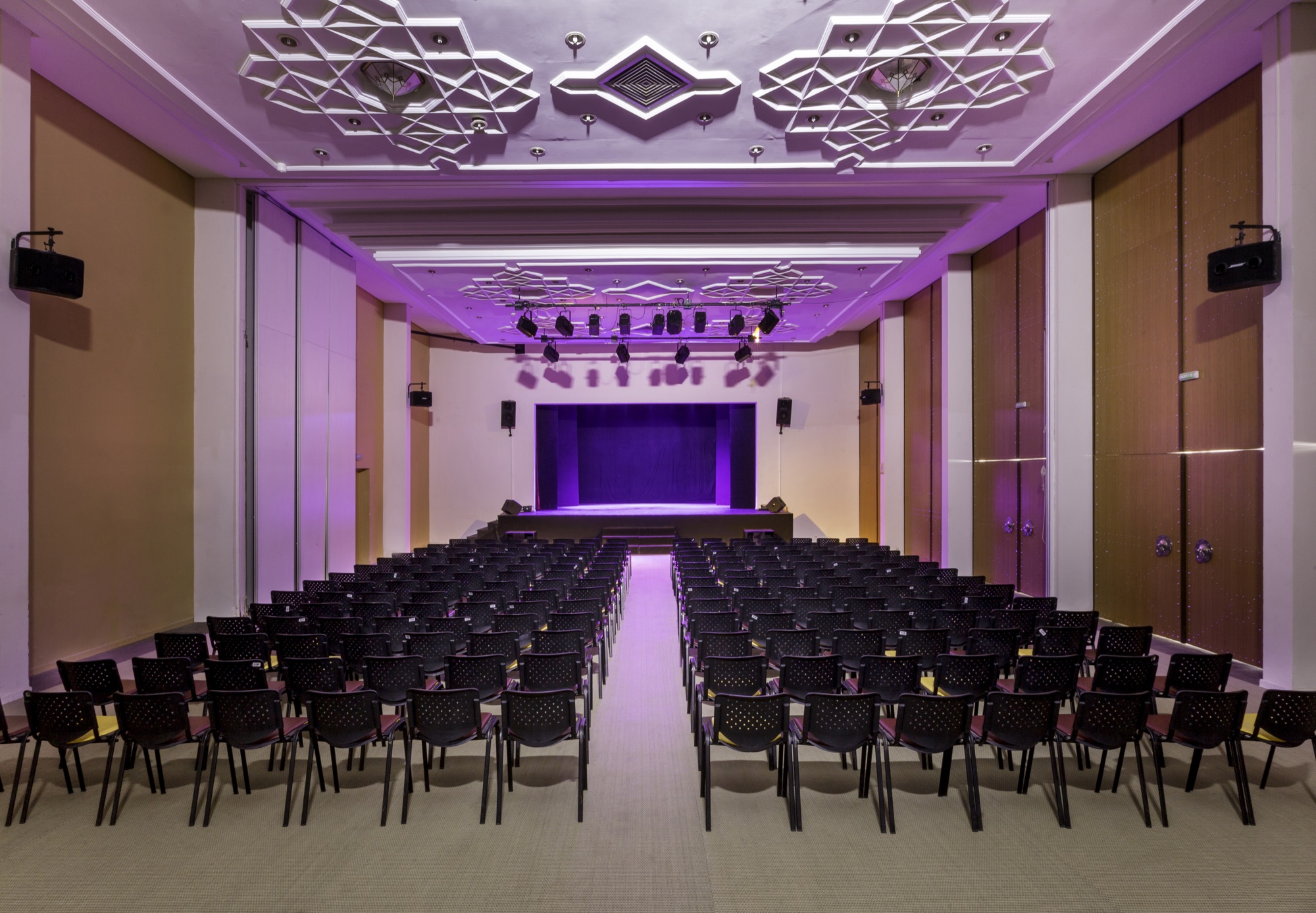 Salle de spectacle et soirées